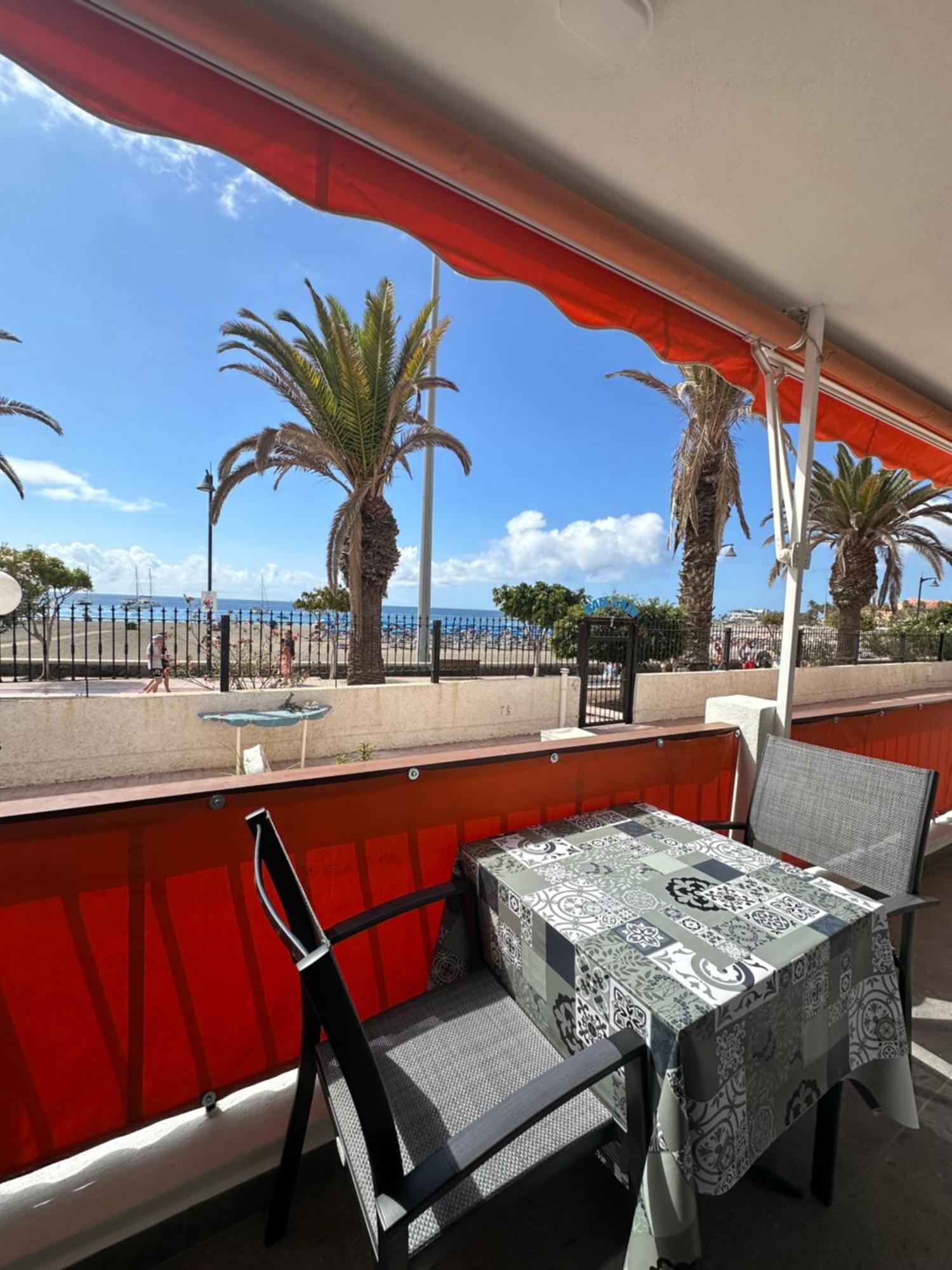 En Playa Las Vistas. Veramar. Free Parking, Pool! 洛斯克里斯蒂亚诺斯 外观 照片